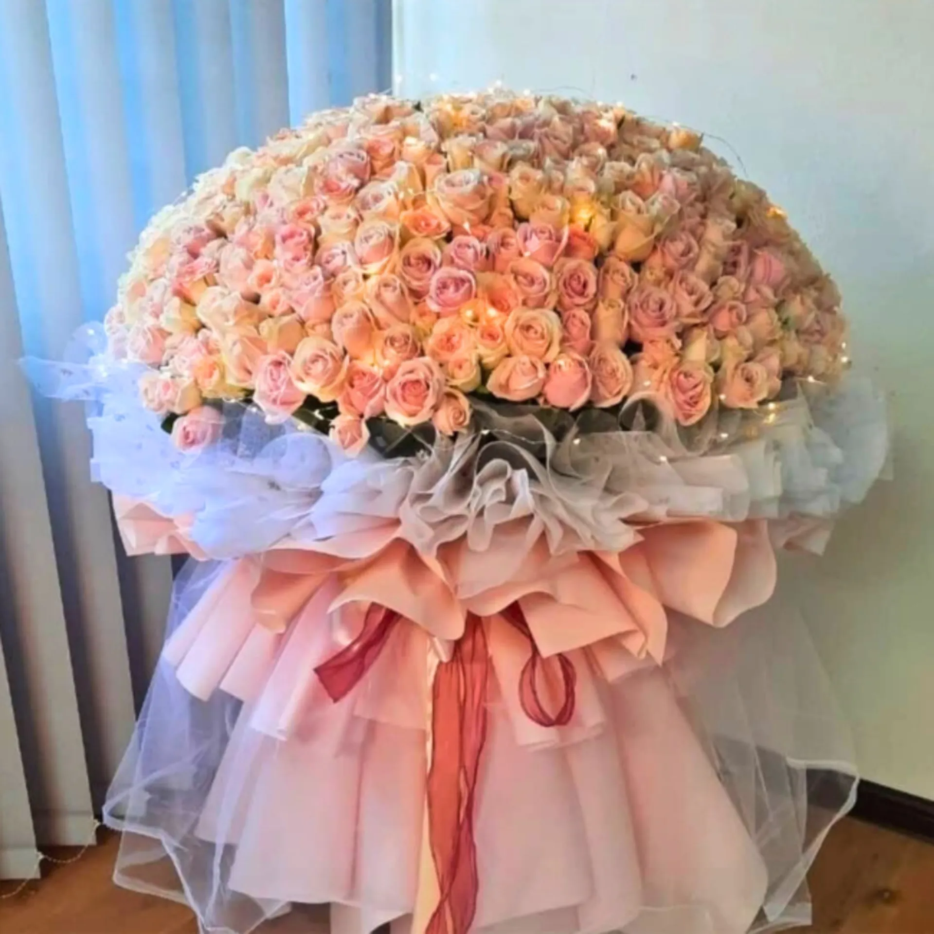 Endless Affection Devotion (520 Roses)